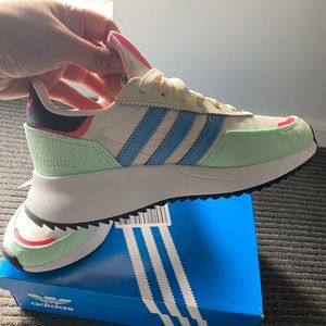 Adidas retropy F2 Women
